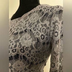 Maurices gray purple lace long sleeve sheer blouse size medium keyhole back